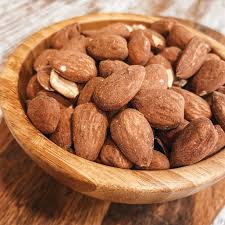 ALMENDRA TOSTADA CON PIEL