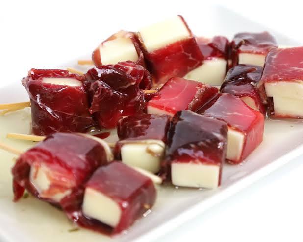 GILDAS DE CECINA Y QUESO